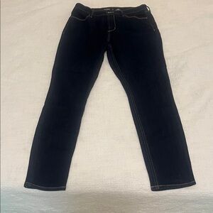 Old Navy Women's Wow Super Skinny Jeans. NWOT High Rise Size 8 Short